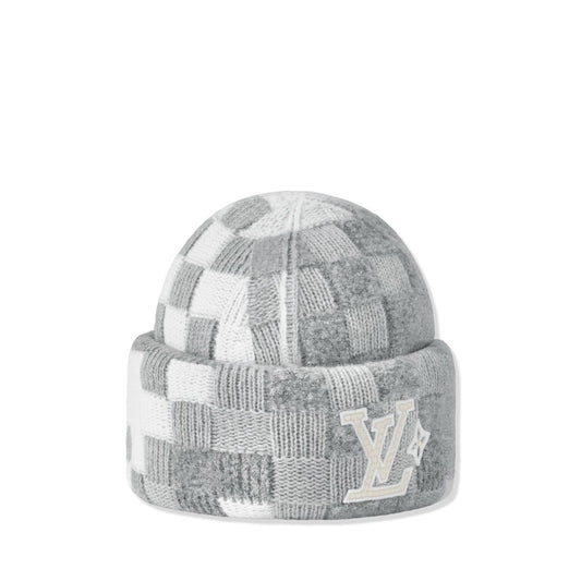 Louis Vuitton Crush Damoflage Pearls Reversible Beanie - Light Grey